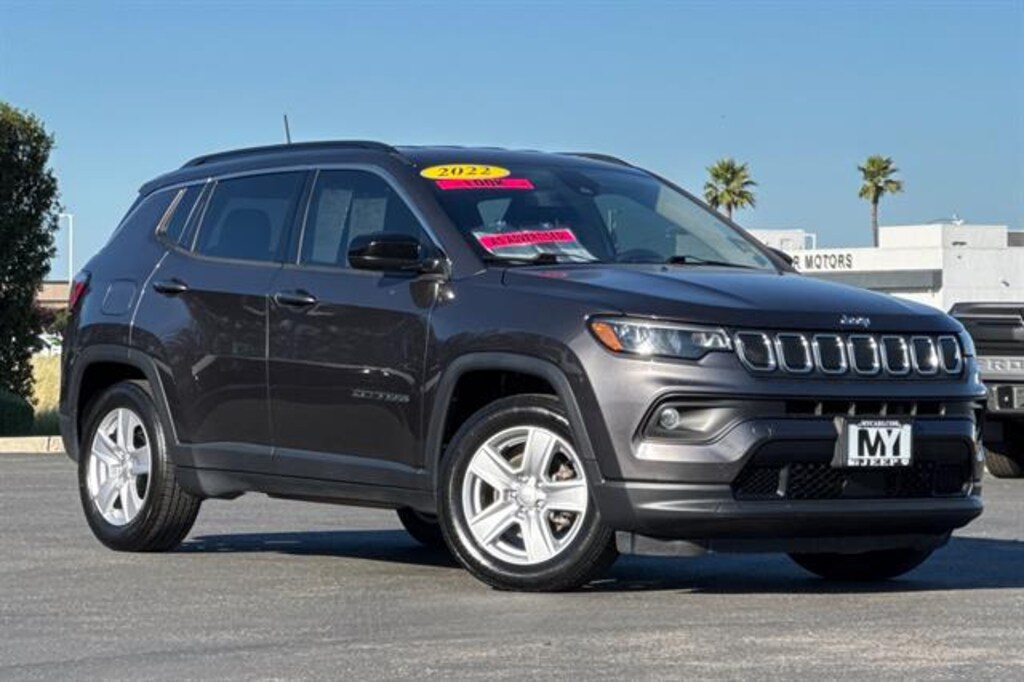 Used 2022 Jeep Compass Latitude Sport Utility