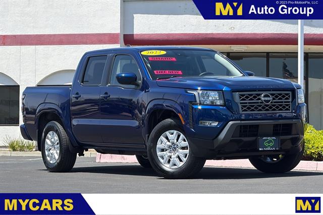 2022 Nissan Frontier SV Crew Cab 4X2 SWB's photo