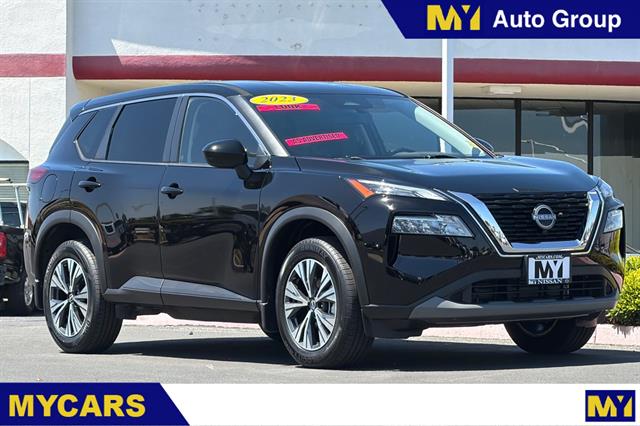 2023 Nissan Rogue SV FWD's photo
