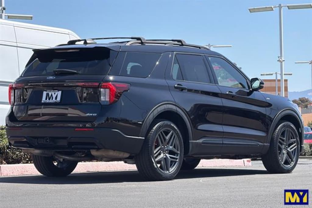 Used 2025 Ford Explorer ST-Line Sport Utility