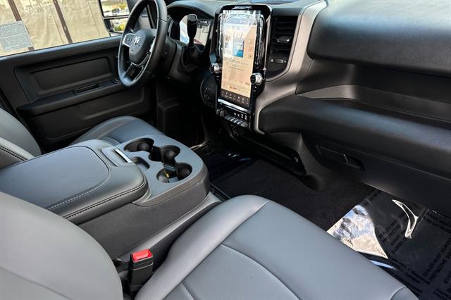 2026 RAM 3500 Tradesman - Photo 12