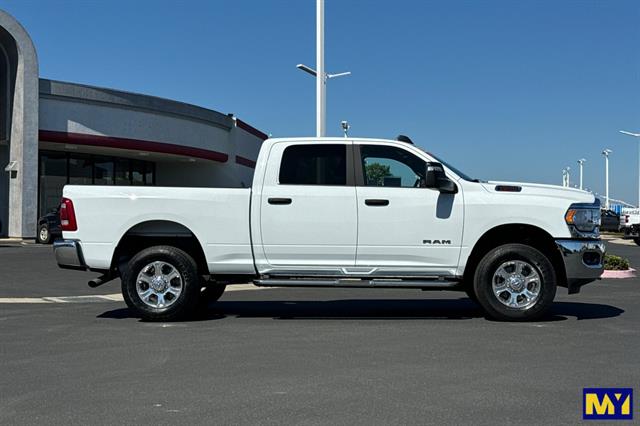 2024 Ram 2500 Big Horn photo 3