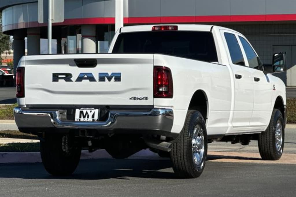New 2026 Ram 3500 TRADESMAN CREW CAB 4X4 8' BOX Pickup
