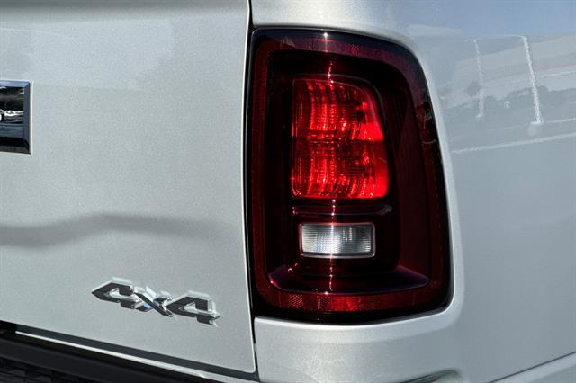 2026 RAM 3500 Tradesman - Photo 6