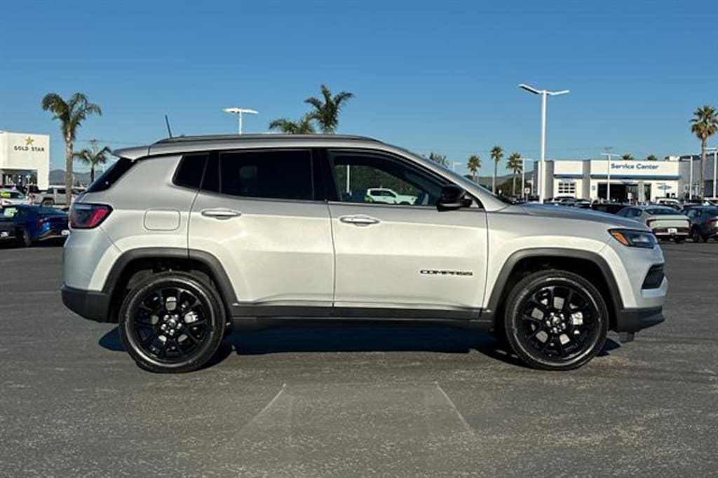 New 2026 Jeep Compass LATITUDE ALTITUDE 4X4 Sport Utility