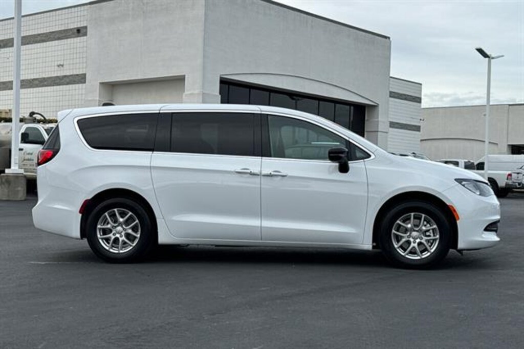 New 2026 Chrysler Voyager LX Cargo Van