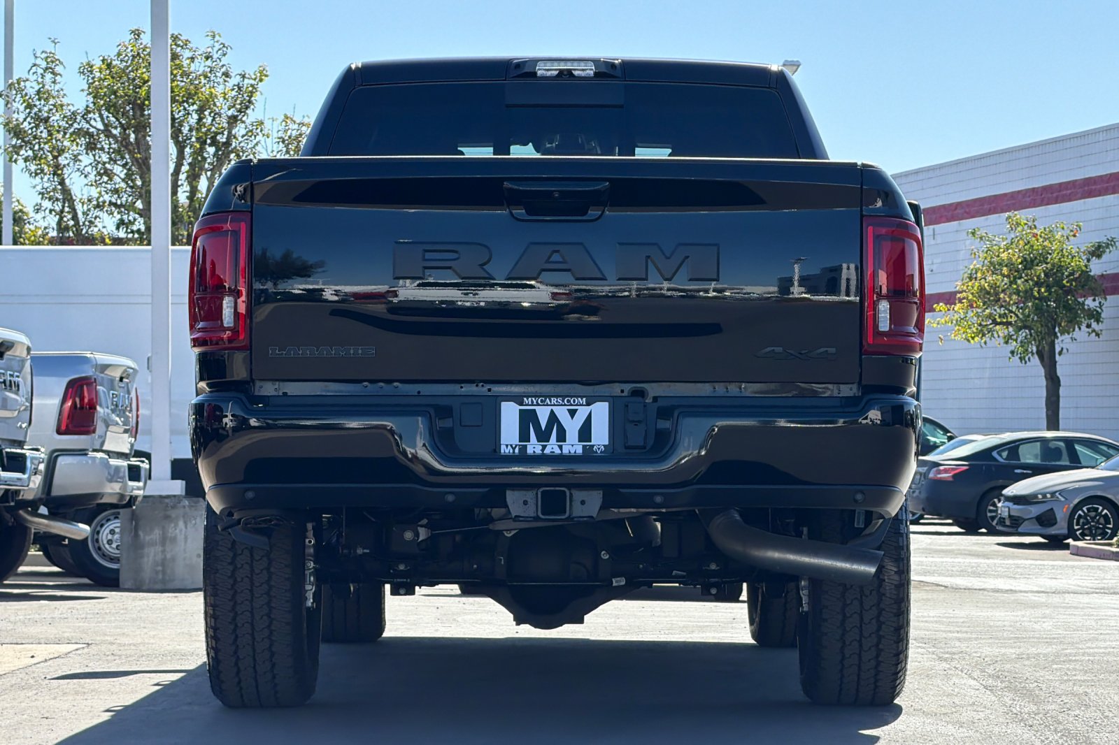 New 2027 Ram 2500 LARAMIE CREW CAB 4X4 6'4 BOX Pickup