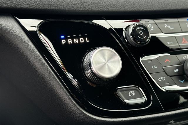 2026 Chrysler Voyager LX - Photo 17