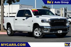 2026 Ram 1500 BIG HORN CREW CAB 4X4 5'7 BOX Pickup