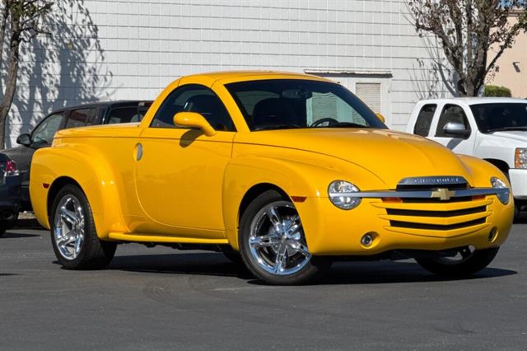 Used 2005 Chevrolet SSR LS Truck