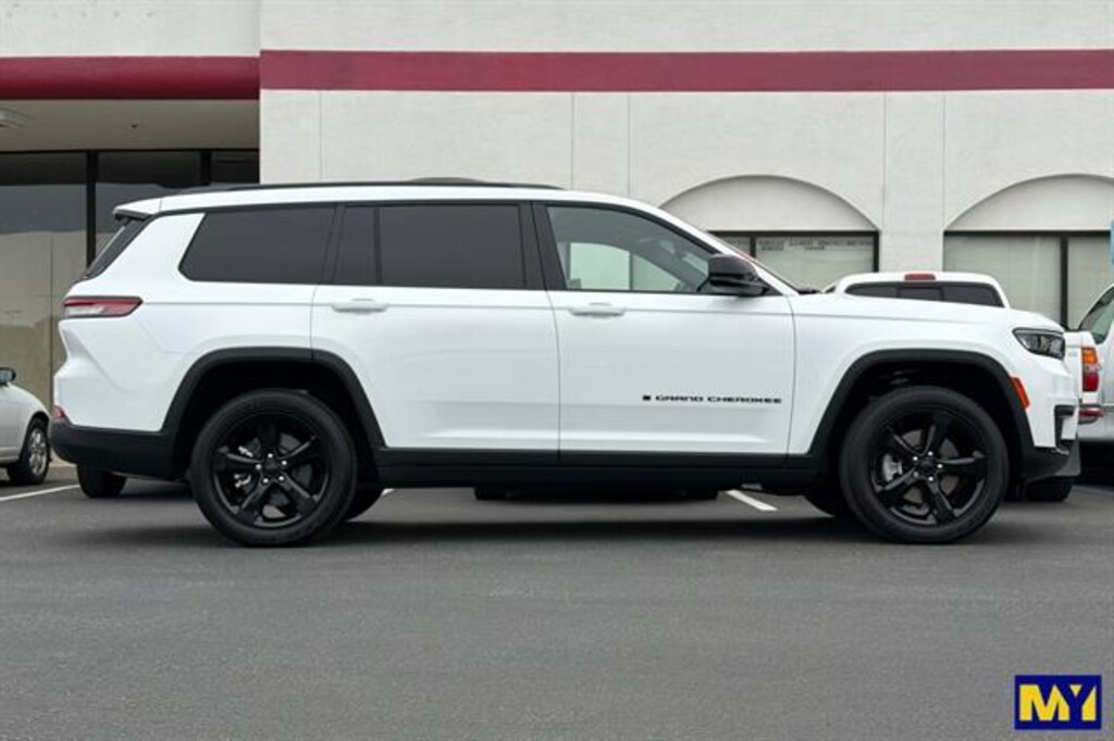 Used 2023 Jeep Grand Cherokee L Altitude Sport Utility