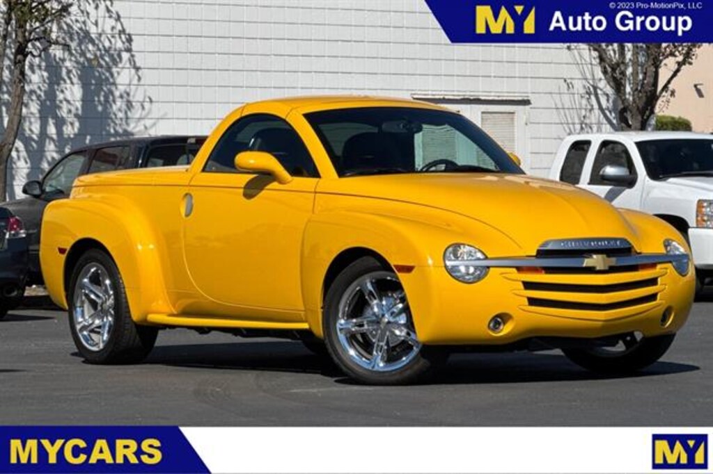 Used 2005 Chevrolet SSR LS Truck