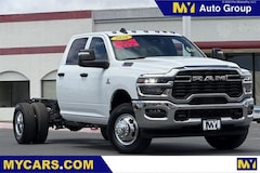 2026 Ram 3500 Chassis Cab TRADESMAN CREW   4X4 60' CA Pickup