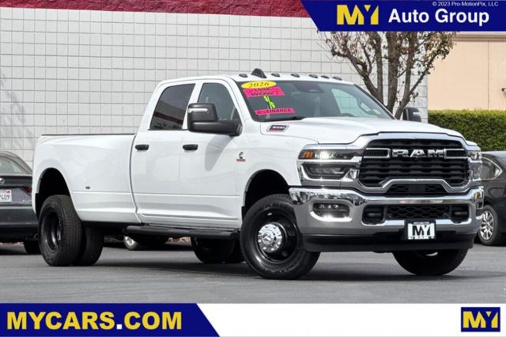 New 2026 Ram 3500 TRADESMAN CREW CAB 4X4 8' BOX Pickup