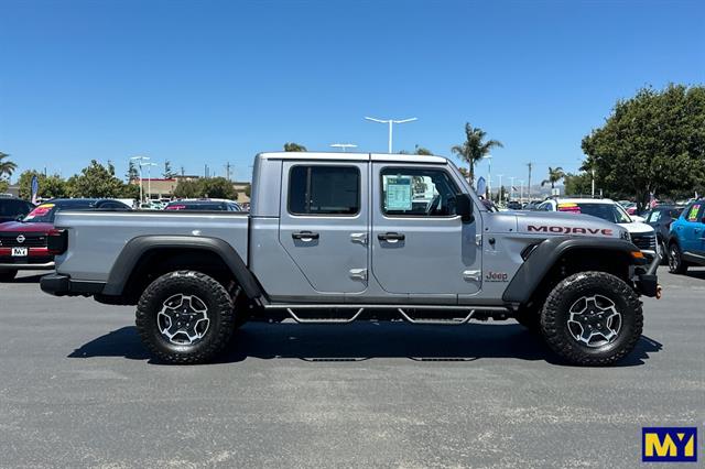 2021 Jeep Gladiator Mojave photo 3