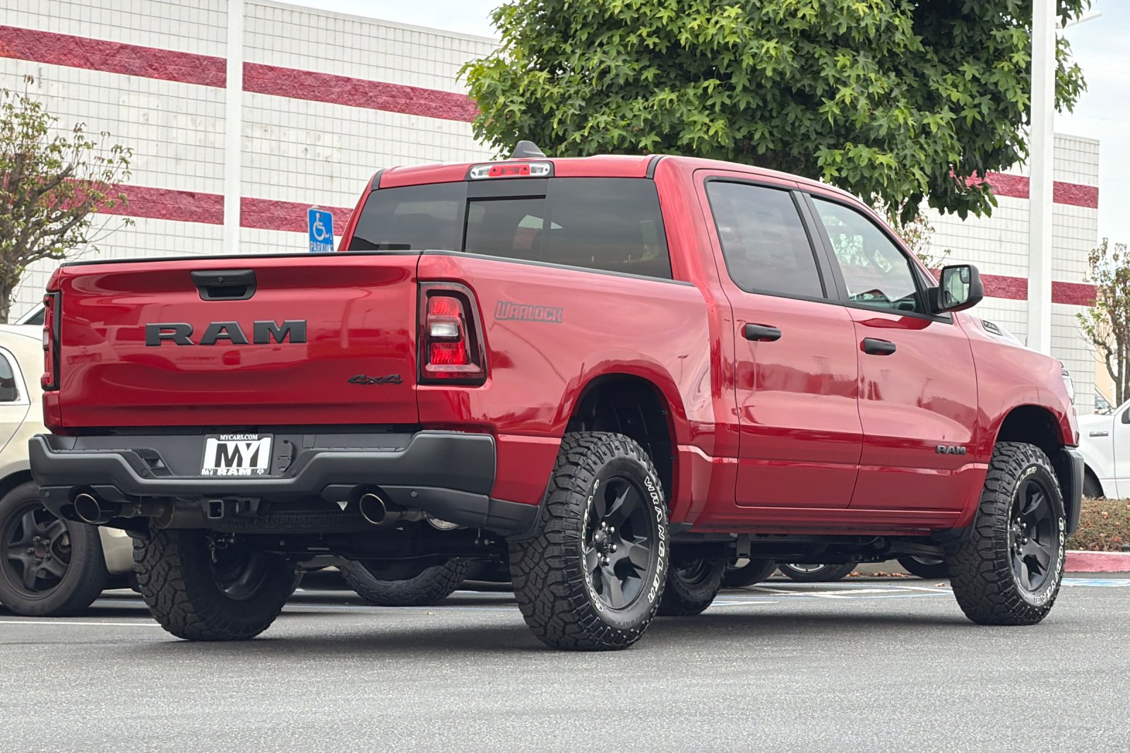 New 2026 Ram 1500 TRADESMAN CREW CAB 4X4 Pickup