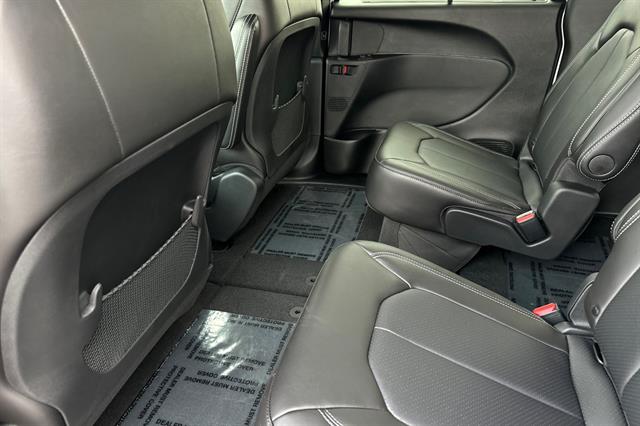 2026 Chrysler Voyager LX - Photo 8
