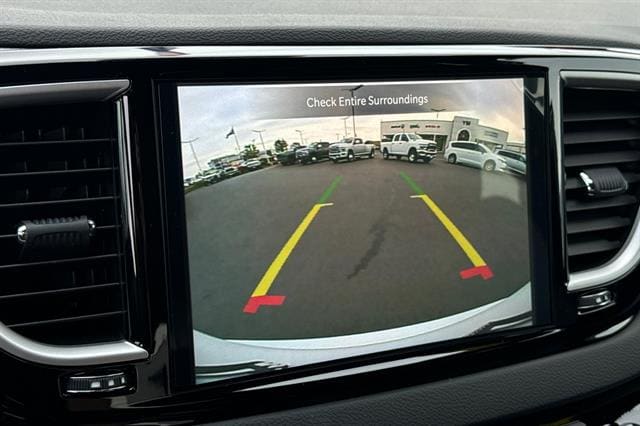 2026 Chrysler Voyager LX - Photo 15