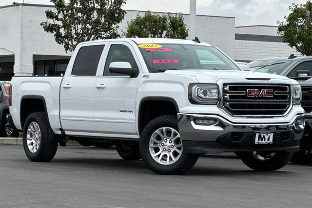 2017 Gmc Sierra 1500 SLE photo 2