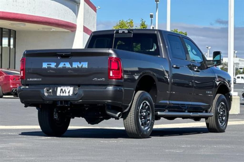 New 2026 Ram 2500 LARAMIE CREW CAB 4X4 6'4 BOX Pickup