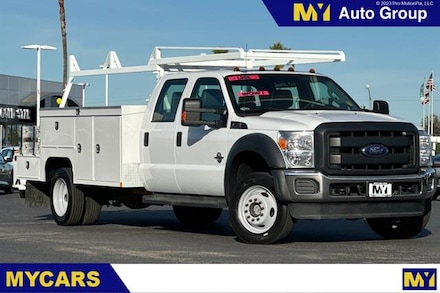2015 Ford Super Duty F-550 DRW XL Truck