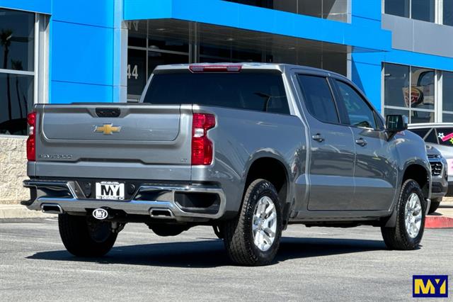 2025 Chevrolet Silverado 1500 LT photo 4