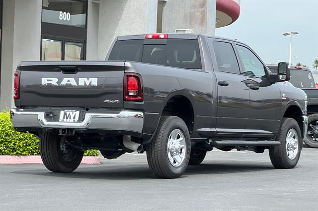 2026 RAM 2500 Tradesman - Photo 4