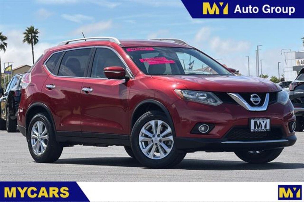 Used 2015 Nissan Rogue SV Sport Utility