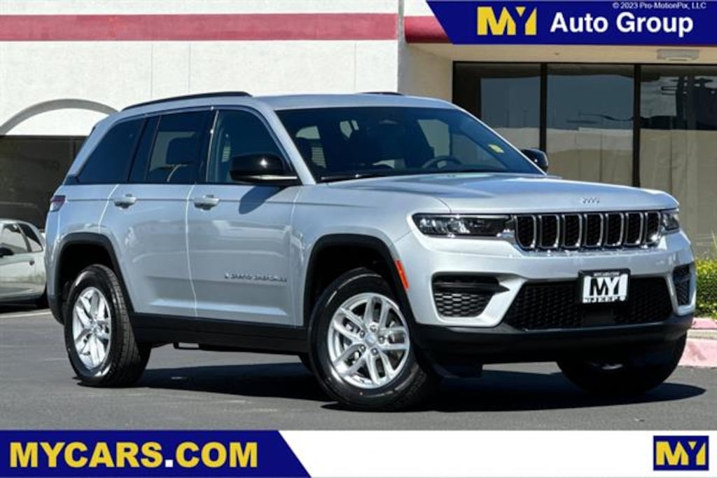 New 2025 Jeep Grand Cherokee LAREDO X 4X4 Sport Utility