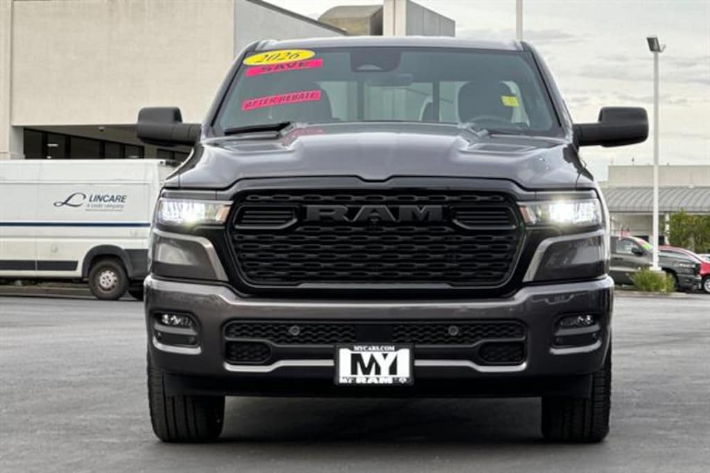 New 2026 Ram 1500 EXPRESS CREW CAB 4X4 5'7 BOX Pickup