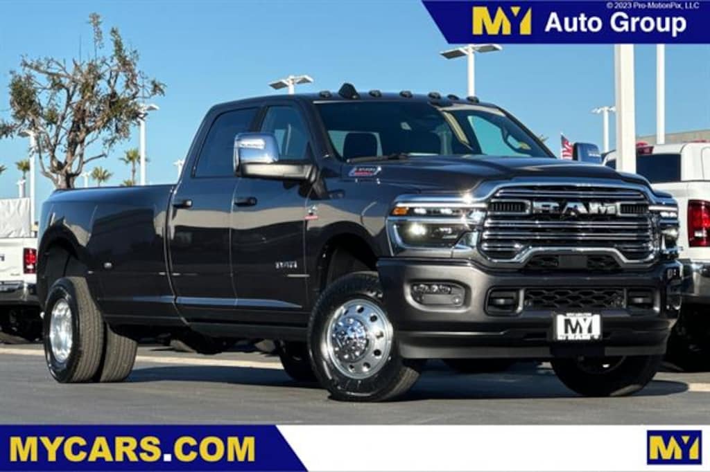 New 2026 Ram 3500 LARAMIE CREW CAB 4X4 8' BOX Pickup
