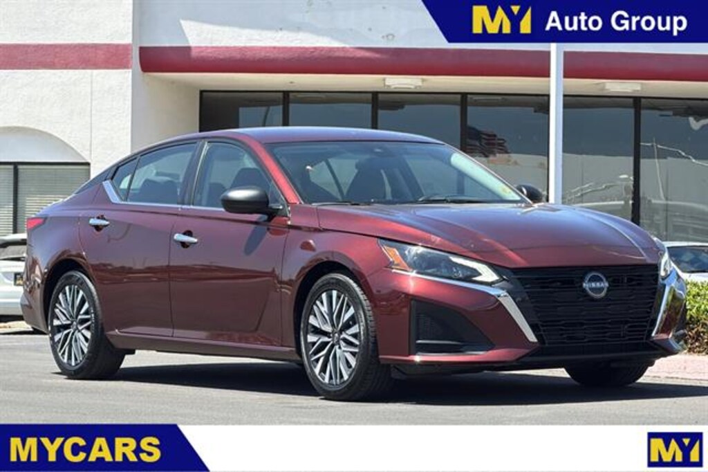Used 2025 Nissan Altima 2.5 SV Car