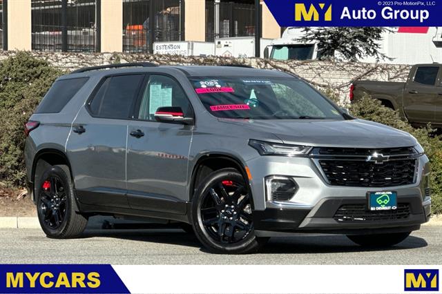 2023 Chevrolet Traverse Premier's photo
