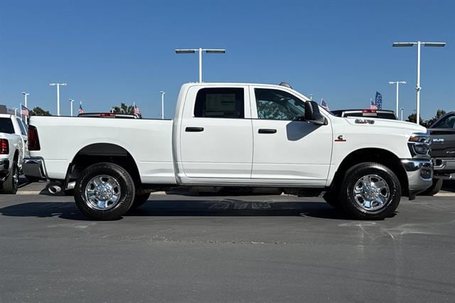 2026 RAM 2500 Tradesman - Photo 3