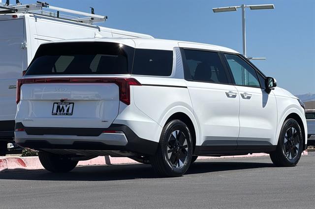 New 2026 Kia Carnival MPV Hybrid LXS