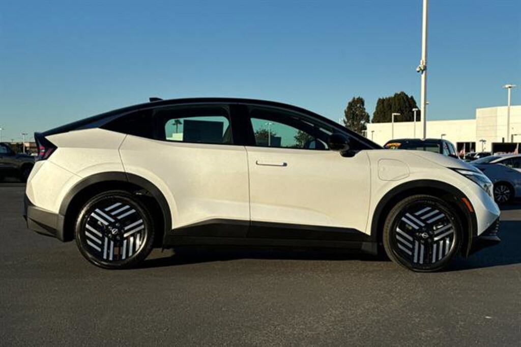 New 2026 Nissan LEAF SV+ SUV