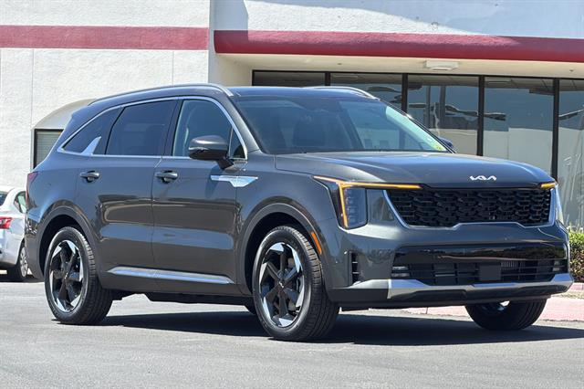 New 2026 Kia Sorento Hybrid EX