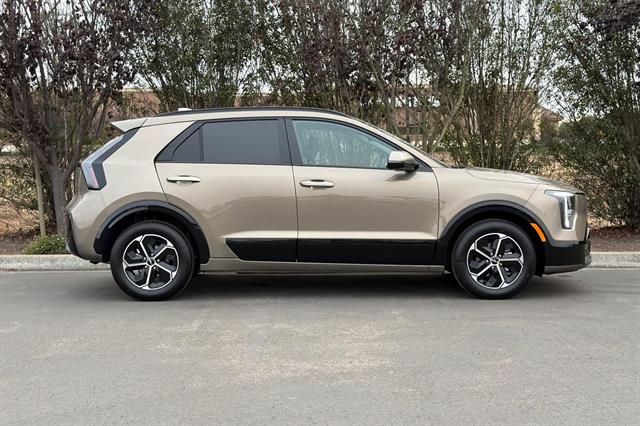 New 2027 Kia Niro SX