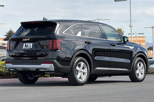 New 2026 Kia Sorento LX
