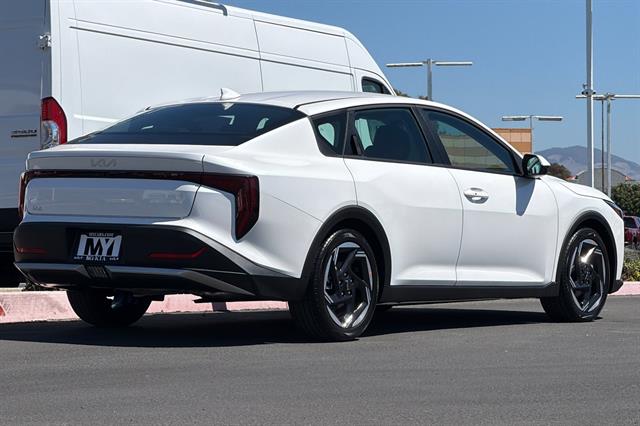 New 2026 Kia K4 EX