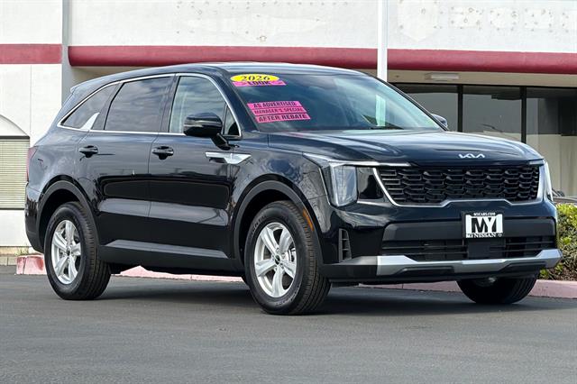 New 2026 Kia Sorento LX