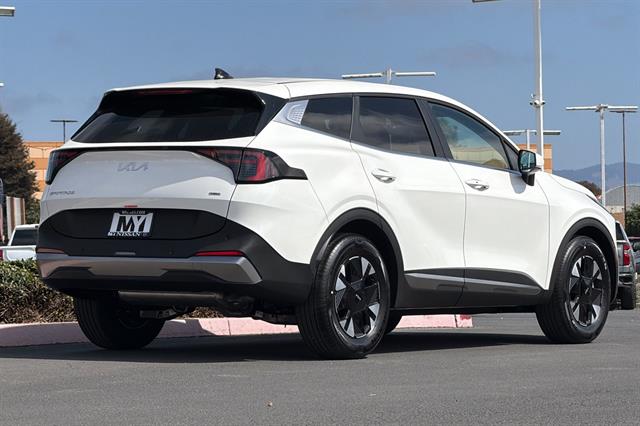 New 2027 Kia Sportage Hybrid LX