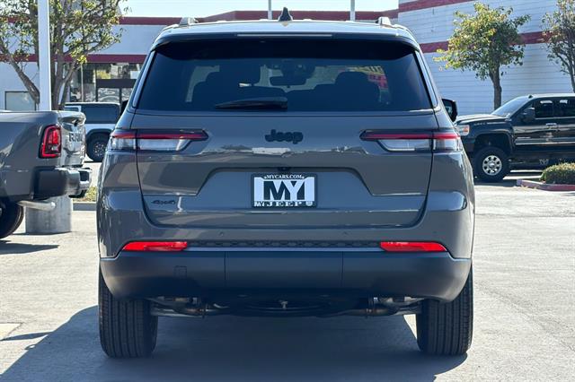 New 2027 Jeep Grand Cherokee L Laredo Altitude