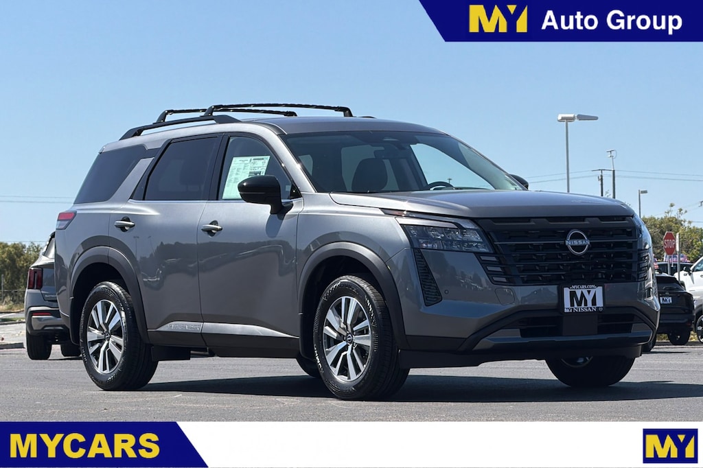 New 2026 Nissan Pathfinder SL SUV