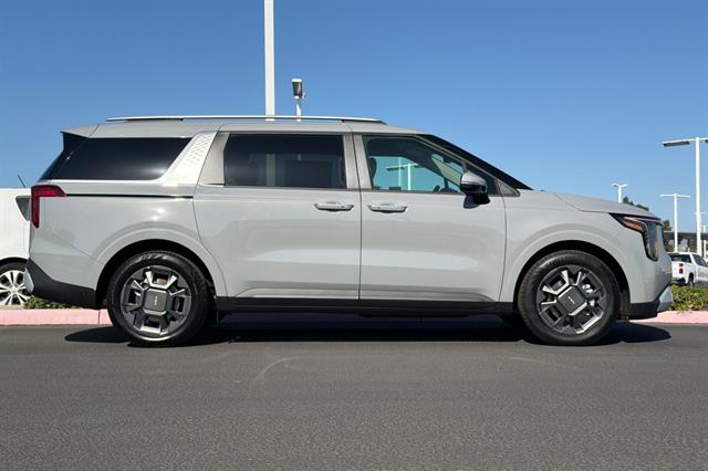 New 2026 Kia Carnival MPV Hybrid EX