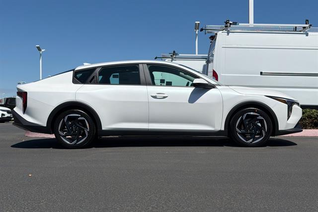 New 2026 Kia K4 EX