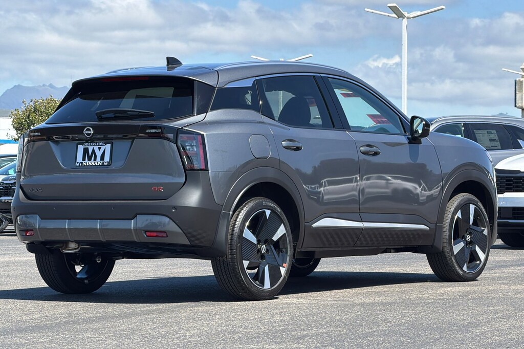New 2026 Nissan Kicks SR SUV