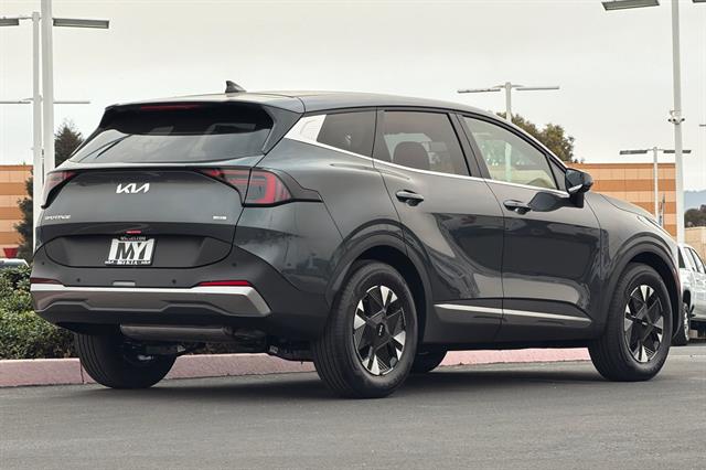 New 2026 Kia Sportage Hybrid LX
