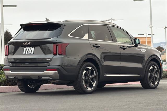 New 2026 Kia Sorento Hybrid EX