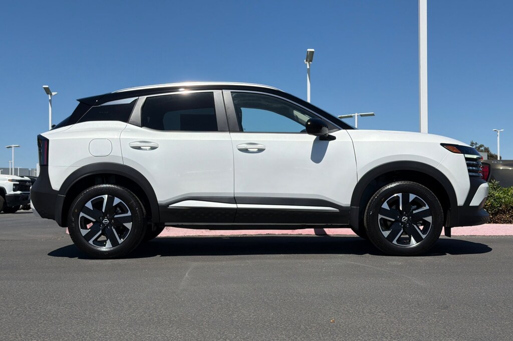 New 2026 Nissan Kicks SV SUV